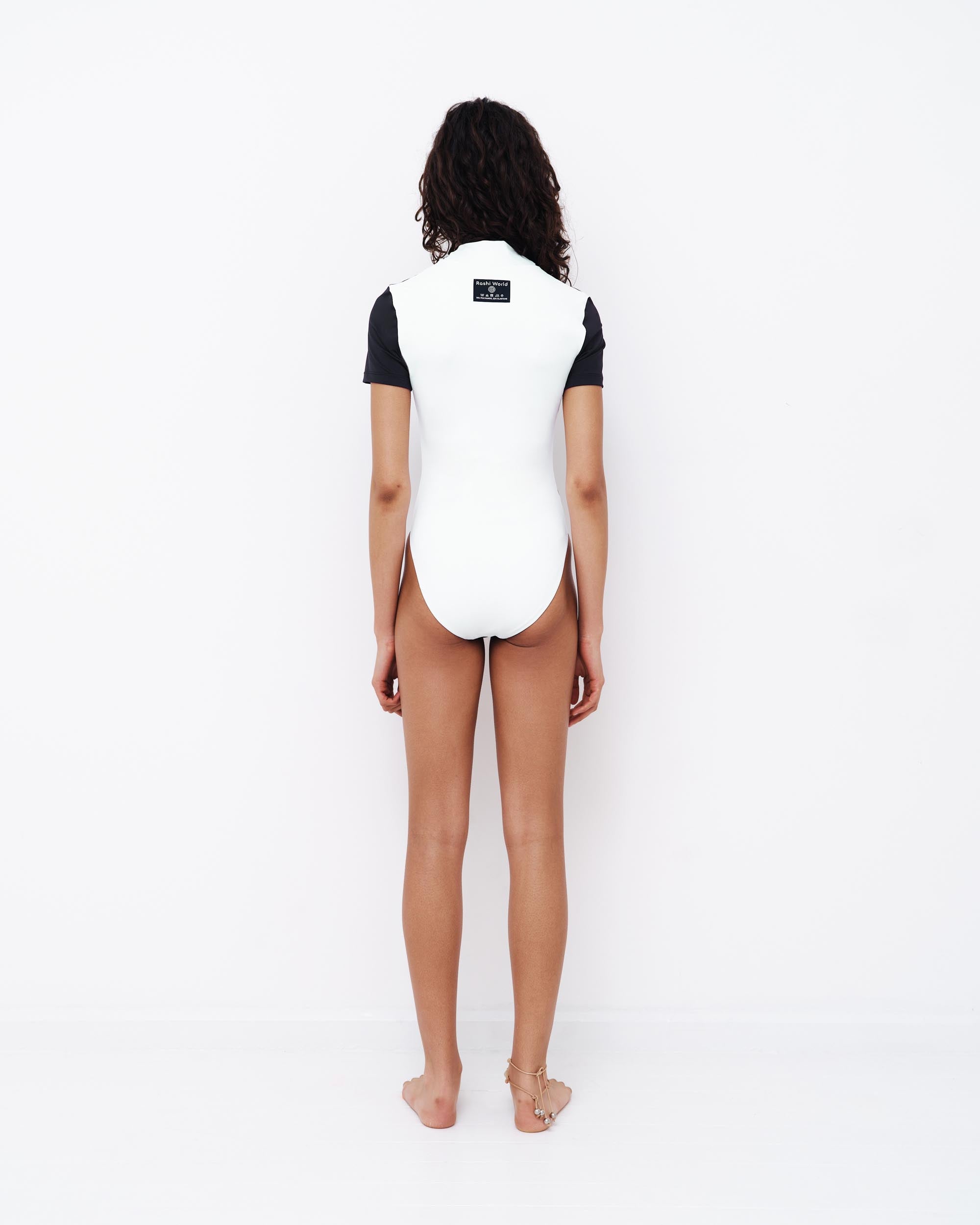 Short Sleeve Bodysuit Front Zip - Nero / Bianco